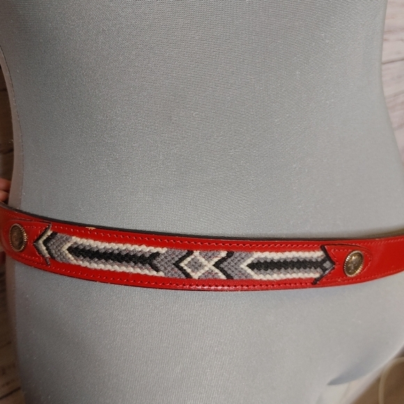 Red Embroidered Leather Belt Size L - Picture 8 of 13